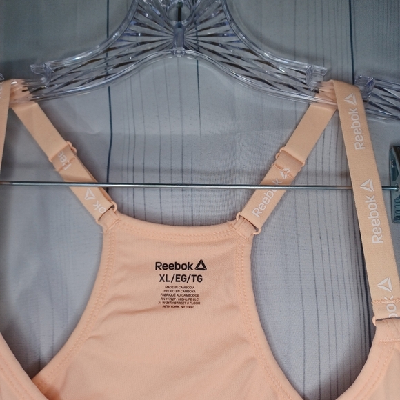 Reebok sports bra NWT - Picture 4 of 10